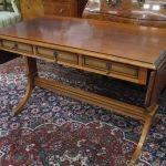 445 7780 DROP-LEAF TABLE